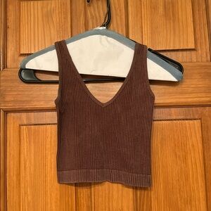 ribbed brown cropped tank top